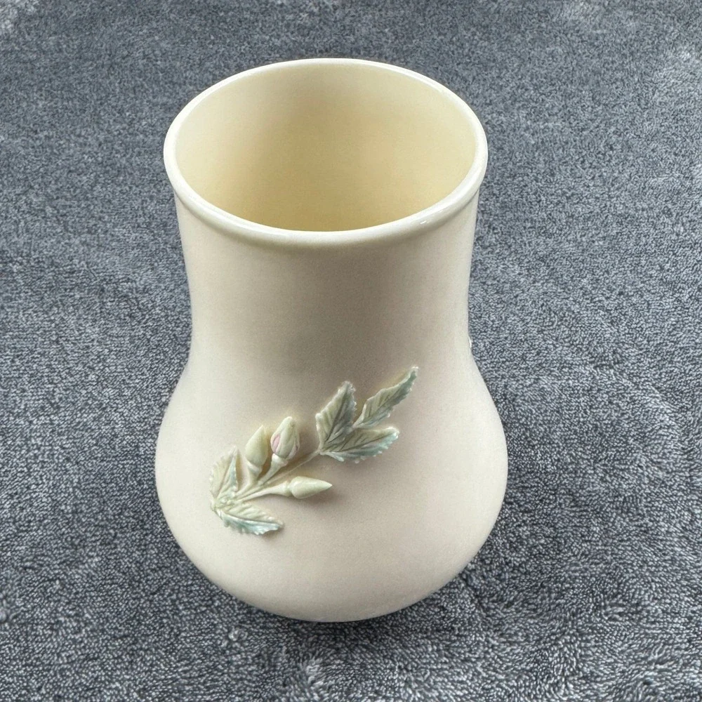 VTG Belleek Ireland Parian China Vase Pink‎ Rose Blue Flower Shamrock Green Mark